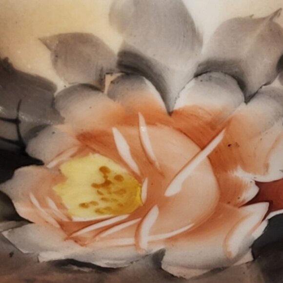 Nippon Hand Painted Vintage Porcelain Bowl Peach Floral Design with Gold Accents - Picture 5 of 12